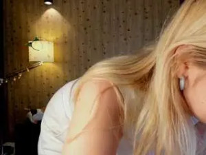 Stream full scene titled Lunasshine Cam porn model from camsoda