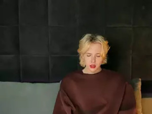 Watch the hardcore video of DanielPaige_, 2024 years old, blonde hair trans