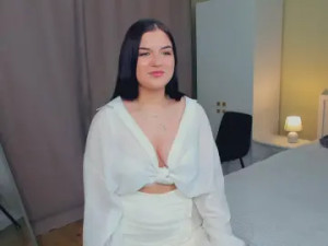 Play this full movie called VinitaAmicone Cam porn model from cam4