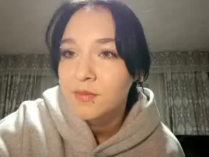 Play this HD scene named Brandevega Cam porn model from chaturbate