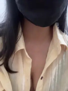 Stream this HD movie named Riana66 Cam porn model from cam4