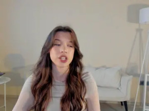 View this complete clip called NganBelone Cam porn model from cam4