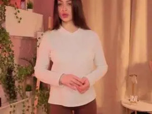 Stream this uncut scene of Royderrow Cam porn model from camsoda