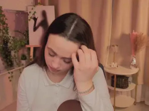 View hardcore scene of JocelynEsser Cam porn model from cam4