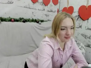 Stream the full video called Shyly_mia Cam porn model from chaturbate