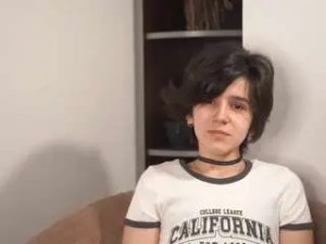 Play this full video of Geneviveginanni Cam porn model from camsoda