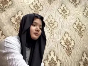 View full movie of Keeleylandrie Cam porn model from chaturbate