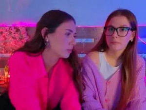 View this HD scene named Vickipratt Cam porn model from chaturbate