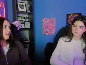 Play the full scene titled Tina-bright Cam porn model from camsoda