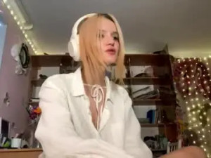 Watch uncut video called Sagerosenblatt Cam porn model from chaturbate