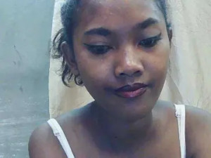 Play the uncut movie titled Lovellie Cam porn model from bongacams