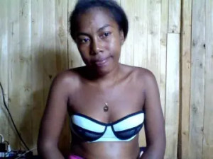 Play hardcore scene of Mampizafy Cam porn model from bongacams