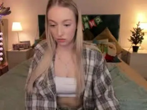 Enjoy watching the uncut clip of Elldiana Cam porn model from chaturbate