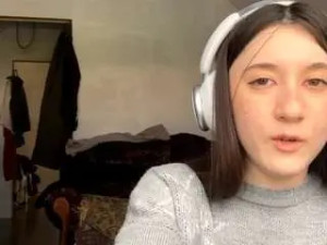 Enjoy watching this full movie of Elfriedarohowetz Cam porn model from camsoda