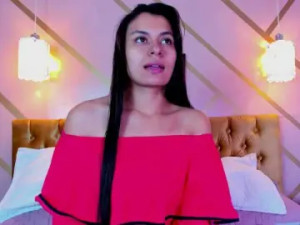 Watch uncut scene of Zoe-Summerss Cam porn model from bongacams