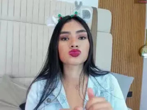 Stream the hardcore scene of Miafox_mml Cam porn model from chaturbate