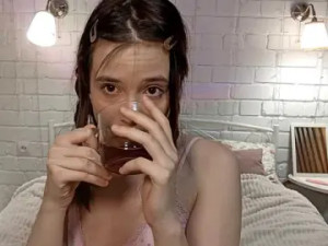 Play the uncut clip of MapleDunford Cam porn model from bongacams