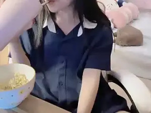 View the complete movie titled Yuyu-baobei Cam porn model from stripchat