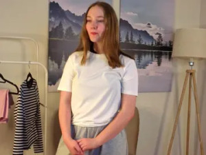 View the uncut clip titled MeldaFiscalini Cam porn model from cam4