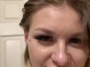 Play the full movie of Ur-fav-brat Cam porn model from camsoda