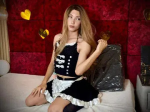 View this full movie of MabbelNova, 18 years old, blonde hair trans