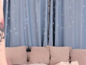 Stream uncensored scene of CyrstalMehalko Cam porn model from cam4