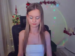 View the complete video titled MidnightAura Cam porn model from cam4