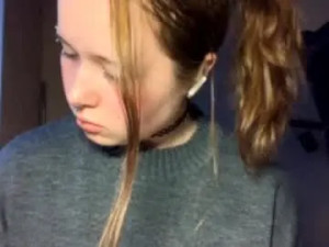 Watch HD scene of Ellicavel Cam porn model from chaturbate