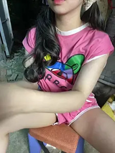 Play uncensored scene called XndSeraphina Cam porn model from stripchat