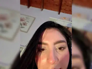 Play HD scene titled Esmeralda-Rossi Cam porn model from bongacams