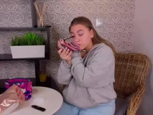 Play full movie titled Audriashuck Cam porn model from chaturbate