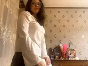 Play hardcore movie called Rochellelofgreen Cam porn model from chaturbate