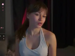 Play HD video called Britney_elfie Cam porn model from chaturbate