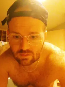 Watch complete scene titled frenchyboyy44, 36 years old, male