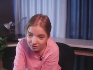 Stream hardcore scene of AureliaMarzec Cam porn model from cam4