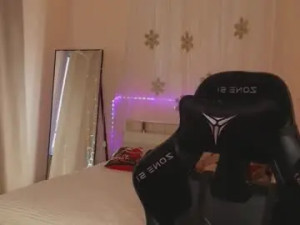 View uncut video of _sky_crystal Cam porn model from chaturbate