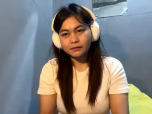 Stream uncut video titled Nolapodrasky Cam porn model from chaturbate