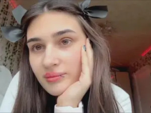 Watch HD movie titled PaulineShaikh Cam porn model from cam4