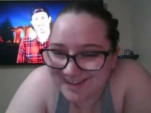 Play this uncensored movie of Bratz4523 Cam porn model from camsoda