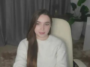 Stream the full movie called ElayneButzen Cam porn model from cam4