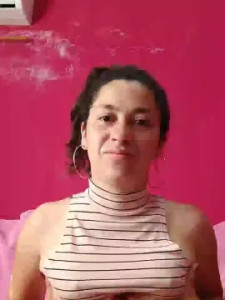 Watch the full movie called Brica25 Cam porn model from cam4