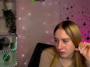 Watch this uncensored movie named Molly_lesser Cam porn model from chaturbate
