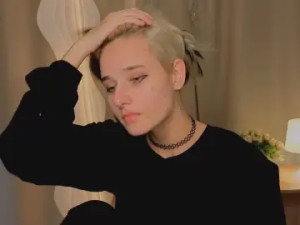 Stream this HD movie titled IraidaSegarra Cam porn model from cam4