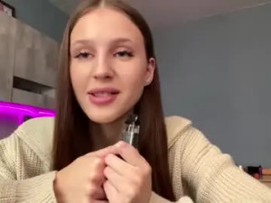 View uncut movie called Iraidamoos Cam porn model from chaturbate