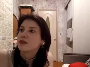 Play the hardcore movie called Roseannethielen Cam porn model from chaturbate