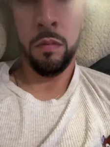 Watch this complete scene called deportivo21, 36 years old, male