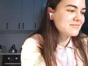 Watch hardcore scene of Briannafreid Cam porn model from camsoda