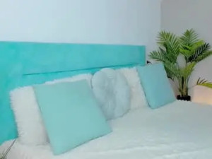 Enjoy watching the complete scene named Miss__kisss_ Cam porn model from chaturbate