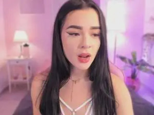 Enjoy watching the complete movie titled Emma-soull Cam porn model from camsoda