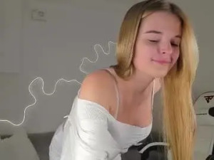 Enjoy watching this uncensored movie named Bella__sss Cam porn model from chaturbate